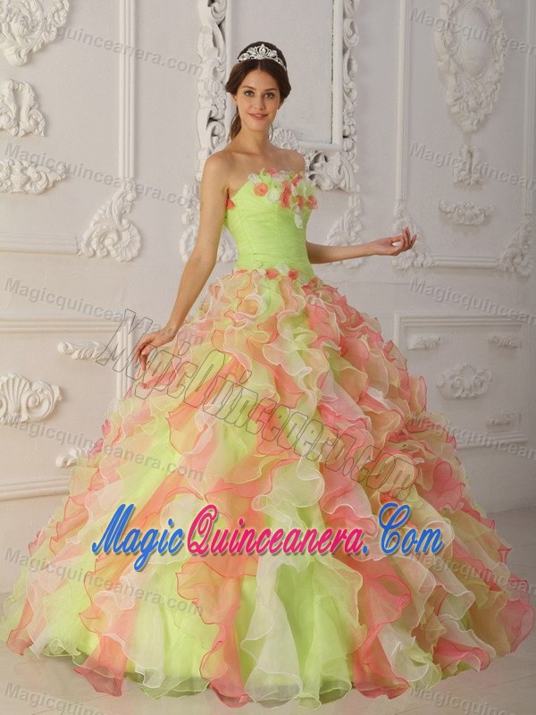 Colorful Strapless Dresses Quinceanera with Appliques and Ruffles