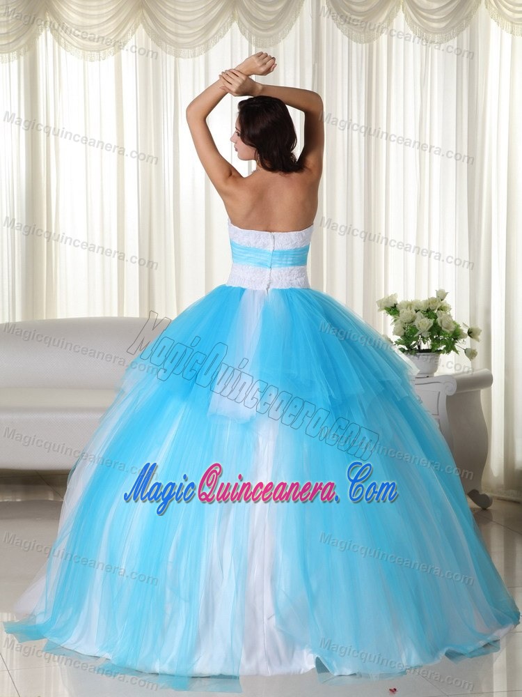 Appliques Accent Tulle Quinceanera Gown Dresses in White and Tulle