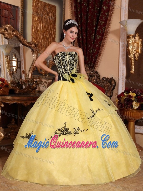 Yellow and Black Ball Gown Flowers Quinces Dresses in Mendoza