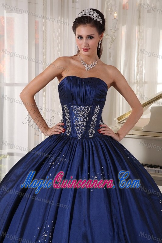 Navy Blue Beaded Taffeta Embroidery Sweet 15 Dresses in Belfast