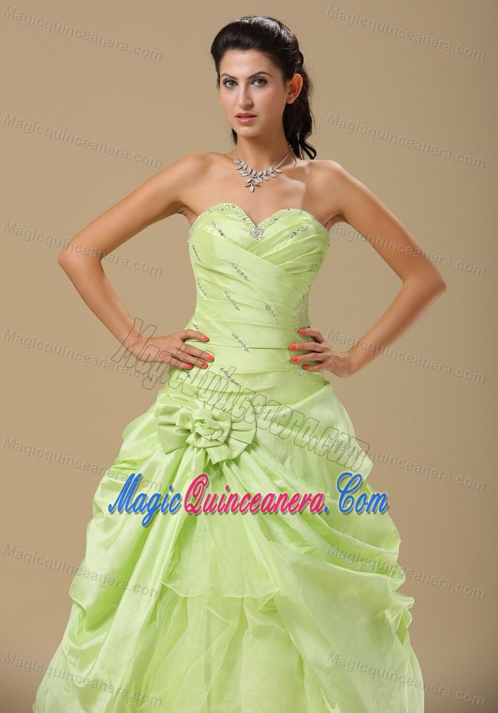 Yellow Green Sweetheart Bowknot Sweet Sixteen Dress under 150