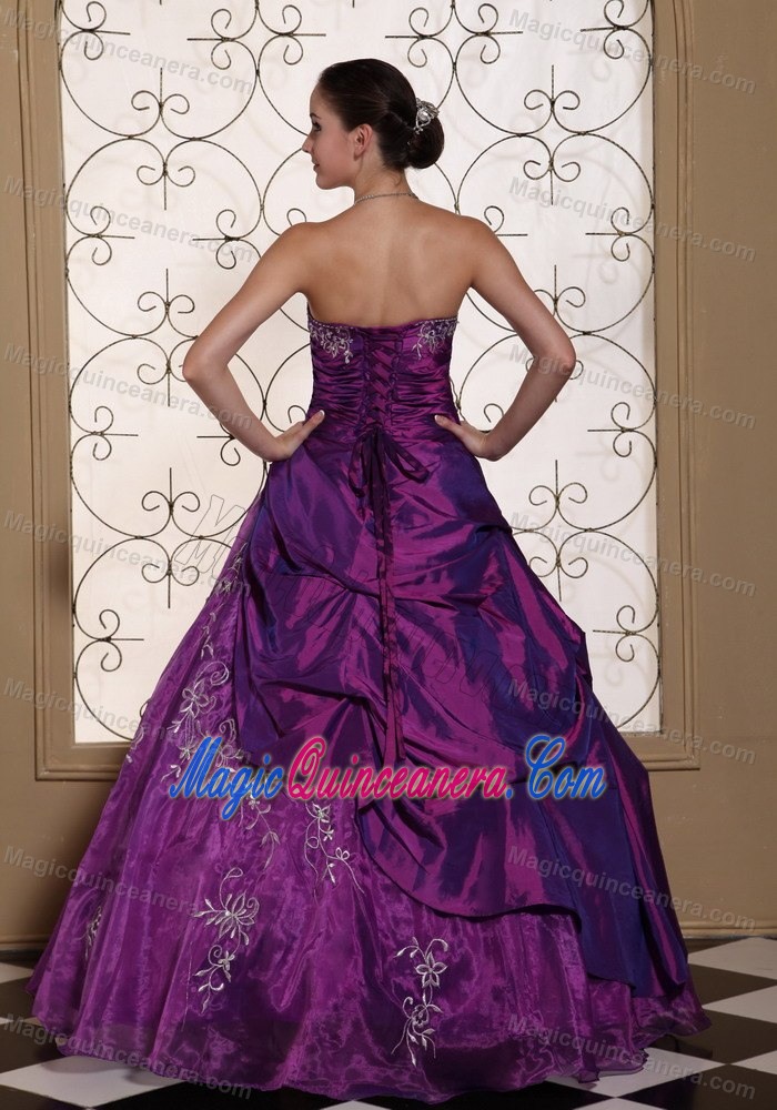 Cheap Purple Ball Gown Appliqued Sweet 16 Dress in El Palmar