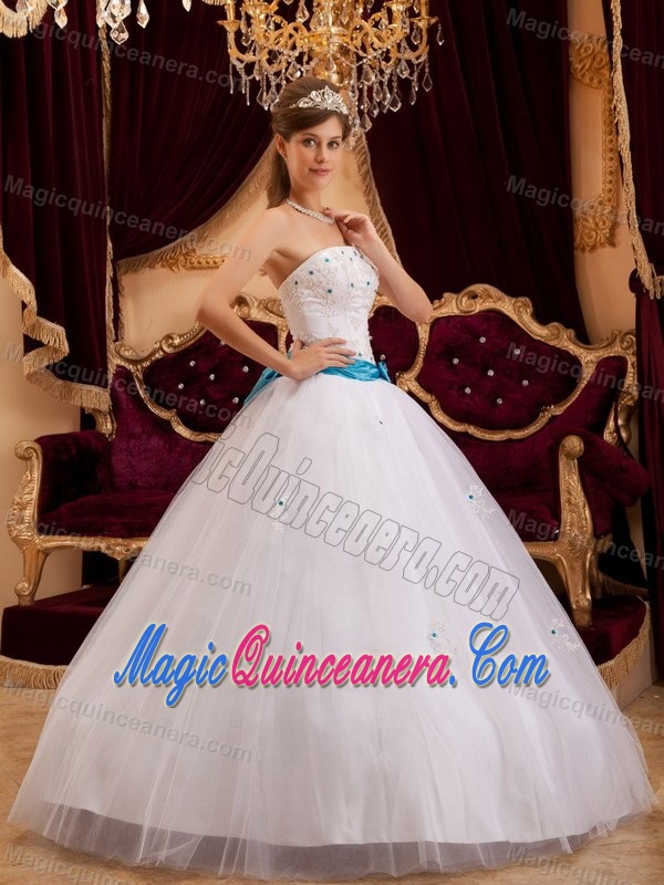 Pure Strapless Beading Quinceanera Dresses Tulle and Satin with Bow