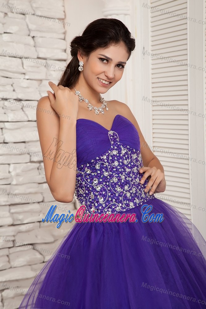 Modest Purple Sweetheart Tulle Dresses for a Quinceanera with Beading