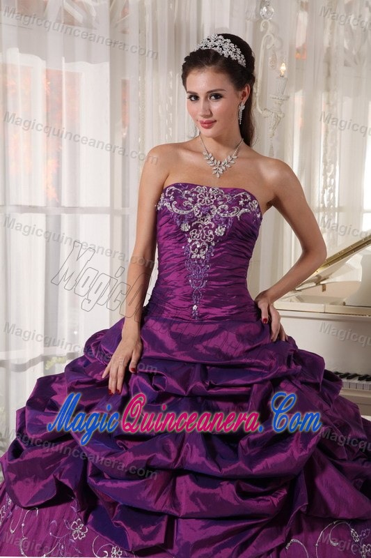 Strapless Quinceanera Dresses Embroidery Pick-ups in Eggplant Purple