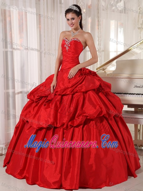 Trendy Beaded Sweetheart Pick-ups Red Sweet 15 Dresses in Geelong