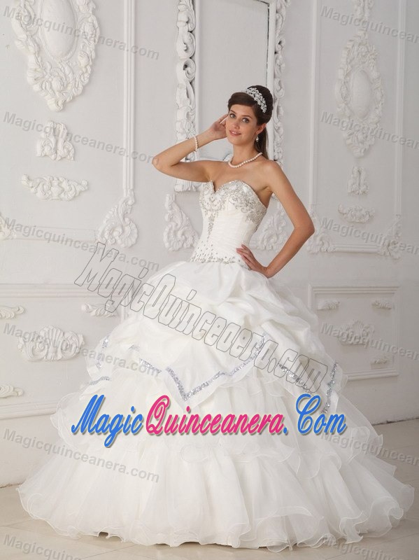 Recommended White Pick-ups Sweet Sixteen Dresses Beading in Taffeta