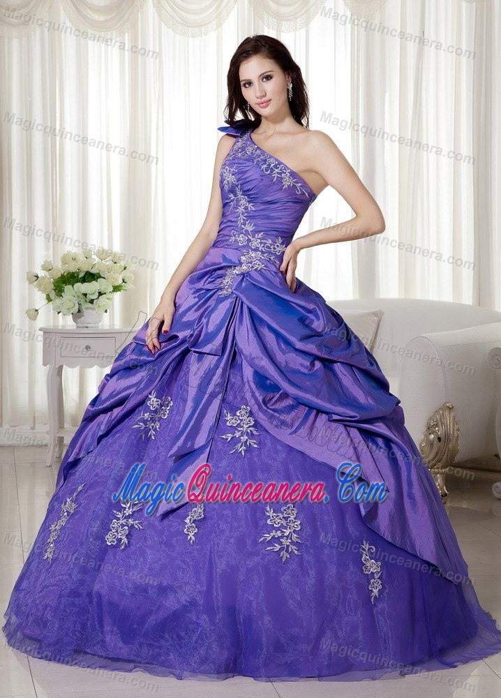 Purple One Shoulder Quinceanera Dress with Appliques in Taffeta and Organza