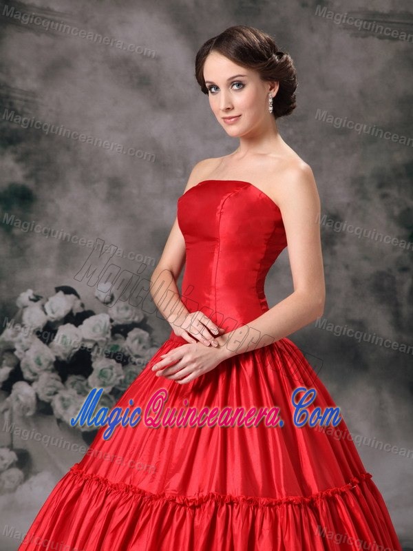 Red A-Line Strapless Quinceanera Dress with Ruches in Taffeta