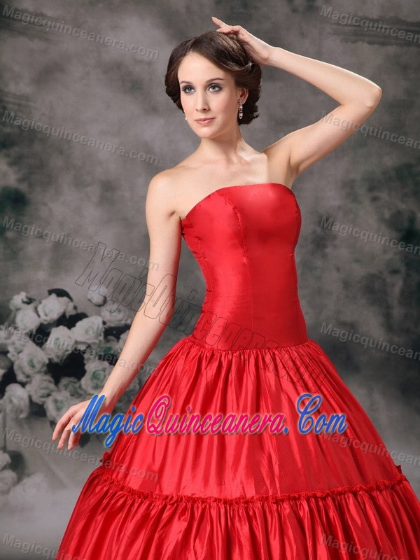 Red A-Line Strapless Quinceanera Dress with Ruches in Taffeta