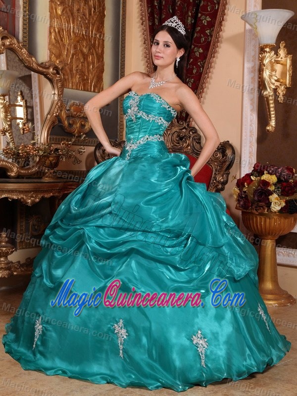 Sweetheart Quinceanera Dress with Pick-ups and Appliques in Turquoise