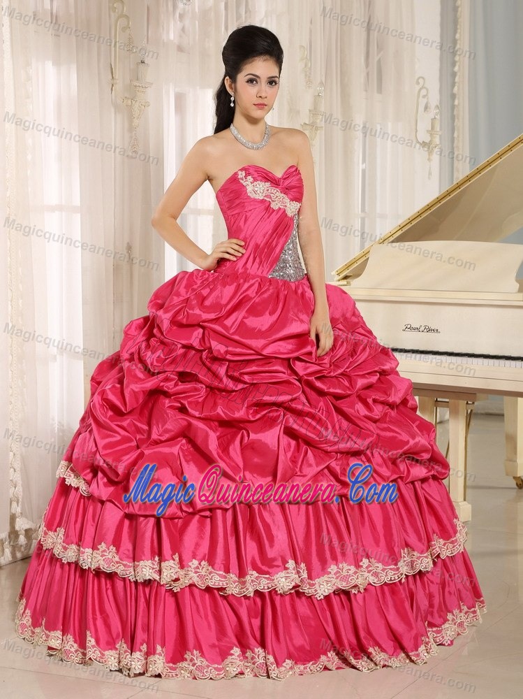 Hot Pink Sweet Sixteen Quinceanera Dresses with Appliques and Pick-ups