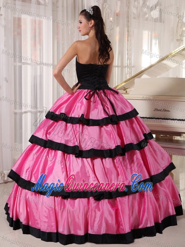 Black and Hot Pink Dress 15 with Ruffled Layers in Guarulhos Brazil