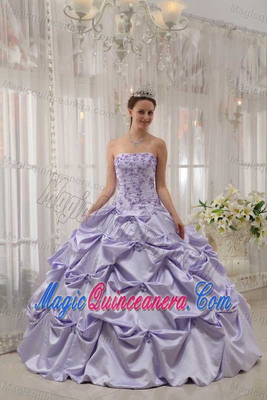 Pick ups and Embroidery Accent Quinceanera Gown Dresses in Lilac