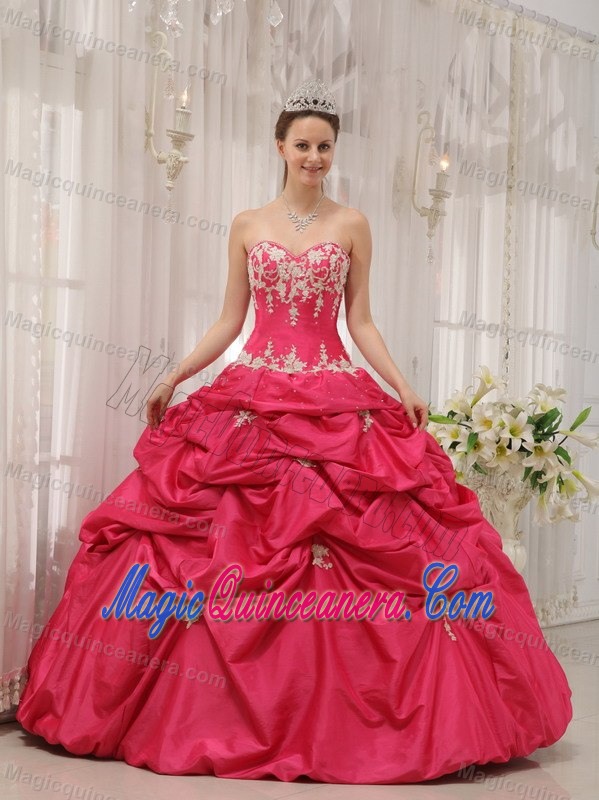 Pretentious Sweetheart Appliqued Sweet 15/16 Birthday Dresses