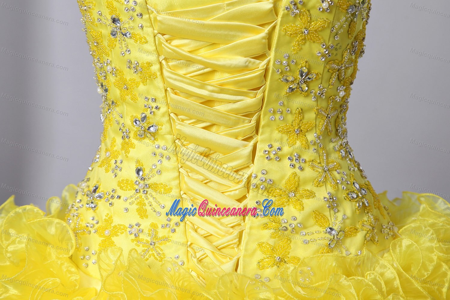 Sweetheart Beaded Yellow Quinces Dresses with Rolling Flowers