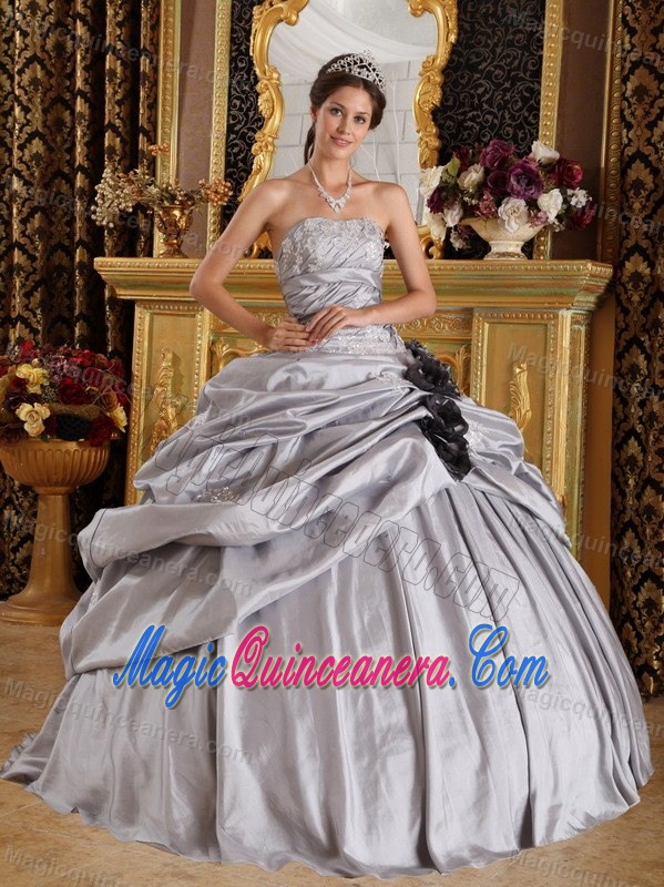 2014 Pretty Grey Ball Gown Dresses for a Quince in Ciudad Vieja