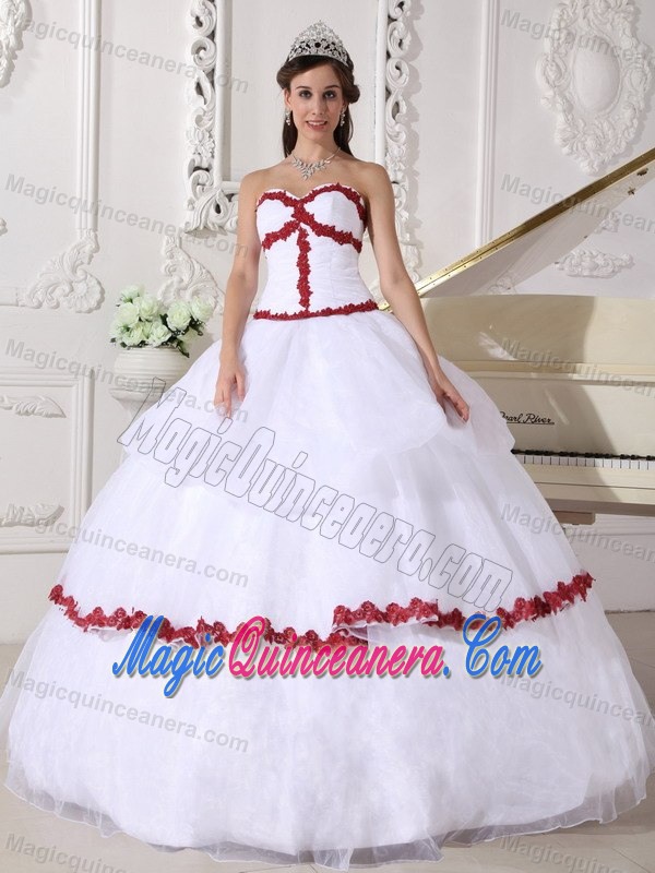 White Organza Appliqued Quinceanera Gowns in Puerto Barrios