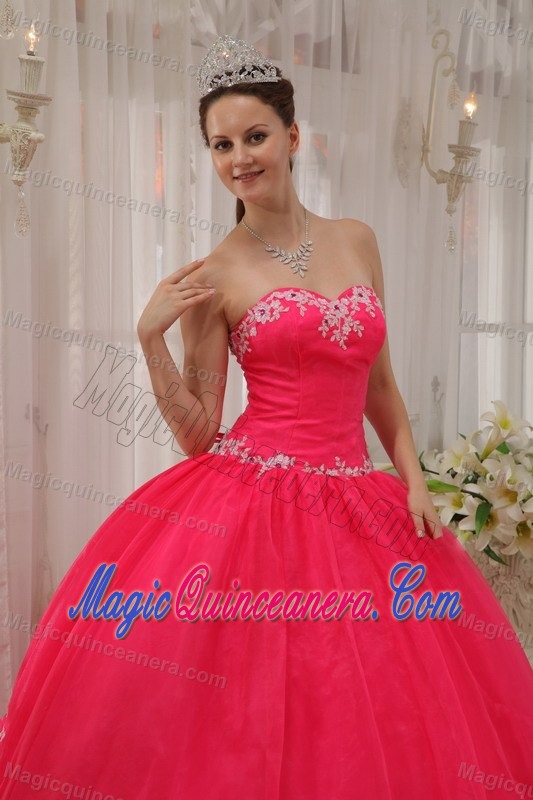 2013 Popular Appliqued Coral Red Quince Dresses with Floor Length