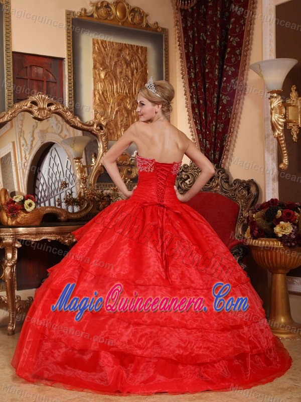 2013 Appliqued Red Organza Quinceanera Dresses with Floor Length