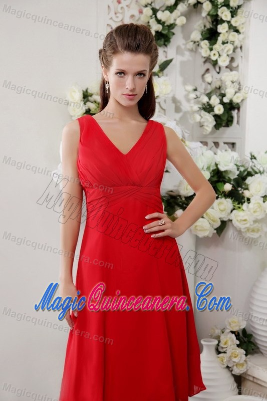 Red Empire V-neck Chiffon Short Dama Dress with Ruches in Caguas