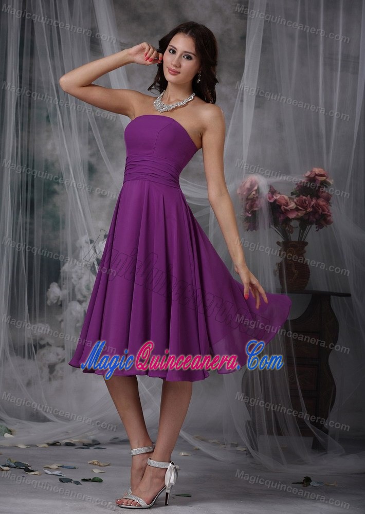 Ruched Purple Chiffon Dama Dresses for Quinceanera of Tea Length