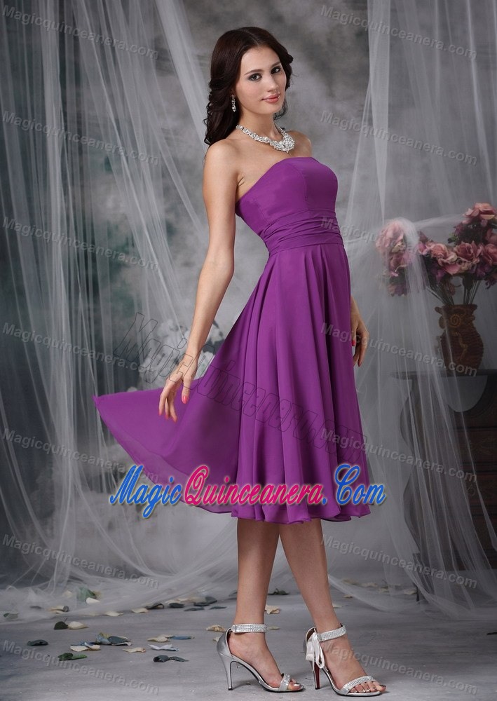 Ruched Purple Chiffon Dama Dresses for Quinceanera of Tea Length