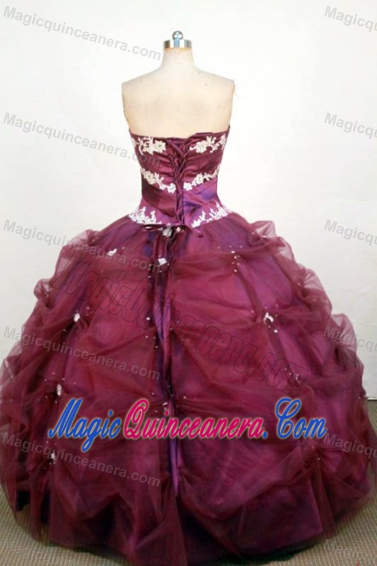 Embroidery Ruched Beading Pick-ups Burgundy Quinceanera Dresses