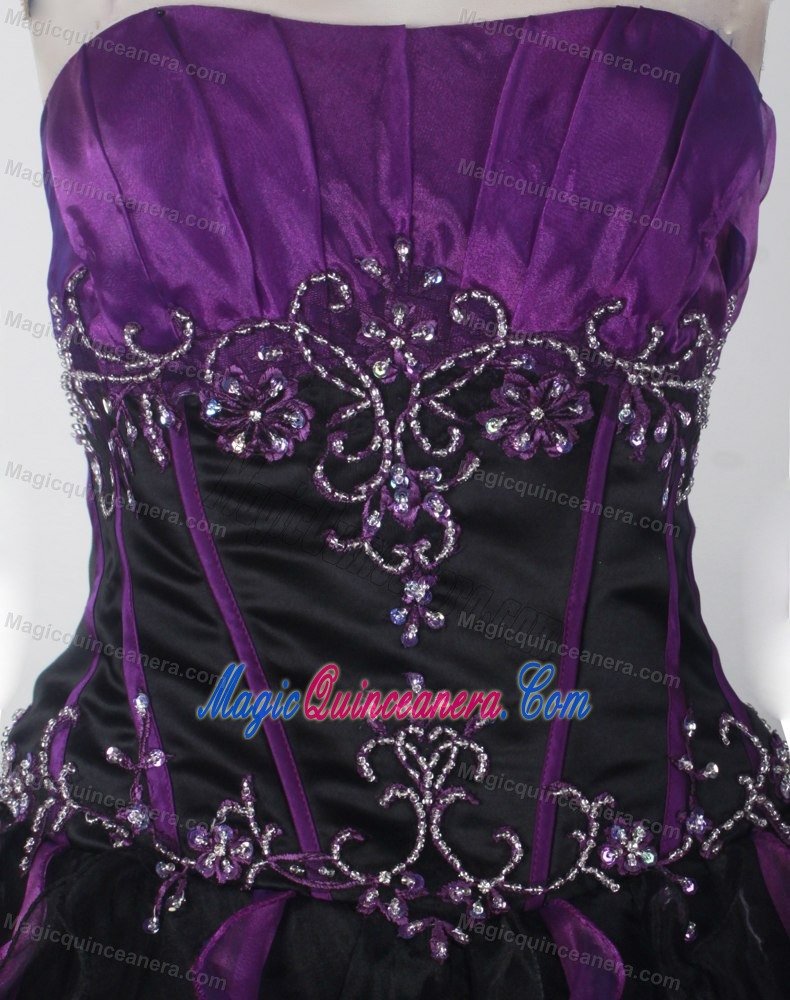 Appliques Ruched Black and Purple Quinceanera Dresses with Ruffles