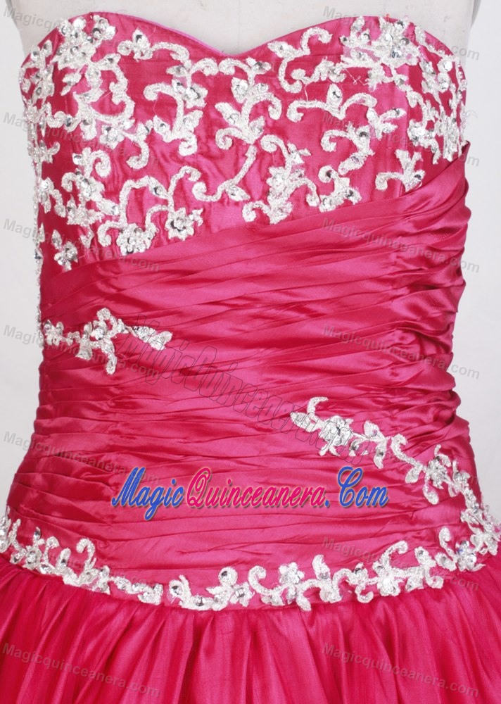 Sweetheart Beading and Appliques Quinceanera Dresses in Hot Pink