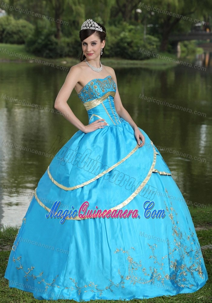 Mexicali Mexico Appliqued Frilly Aqua Blue Dresses for A Quince