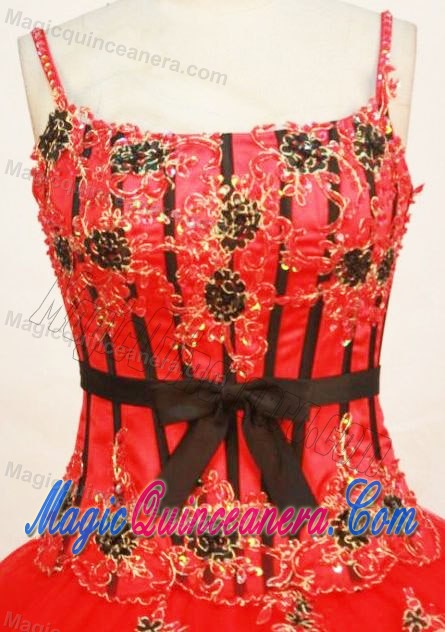 Straps Appliques Tulle Red Quinceanera Dresses with Cute Black Sash