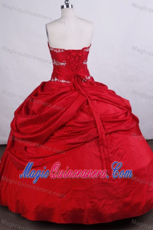 Beading Embroidery Strapless Floor-length Red Quinceanera Dresses