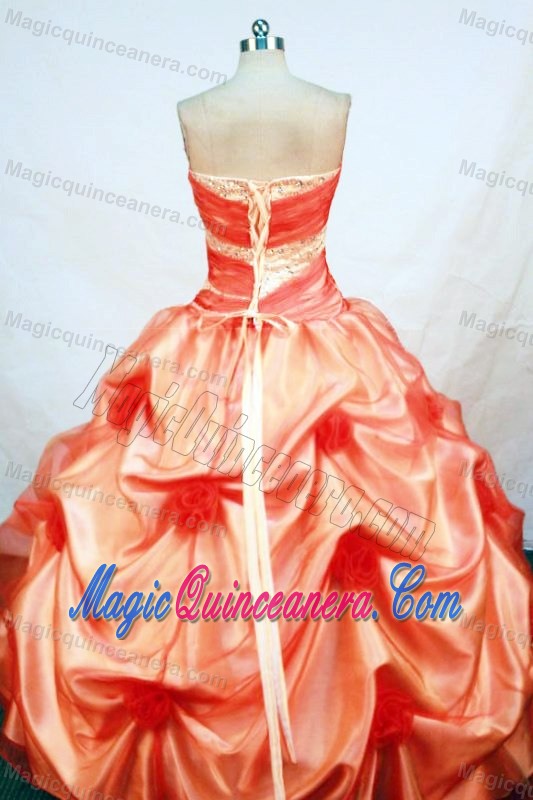 Hot Sale Beading and Ruche Sweetheart Quinceanera Dresses in Orange