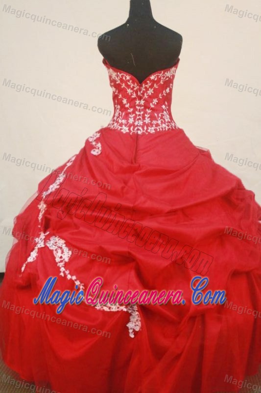 Appliques Sweetheart Floor-length Taffeta Quinceanera Dresses in Red