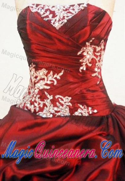 Ruche and Appliques Burgundy Quinceanera Dresses with Beading