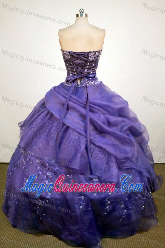 Purple Quinceanera Dresses with Beading and Appliques in Nueva Gerona