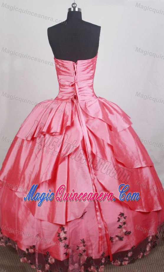 Sweetheart Quinceanera Dress with Flowers Embellished Skirt in Pink