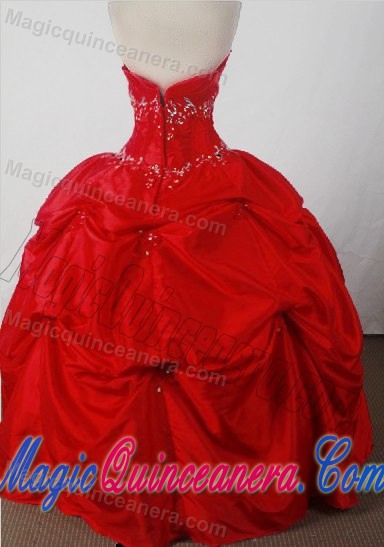 Halter Sweet Sixteen Quinceanera Dresses in Red Embellished Ruffles