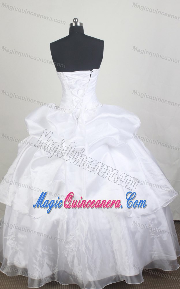 White Layered Ruffles Dresses for A Quinceanera in Bahia Blanca