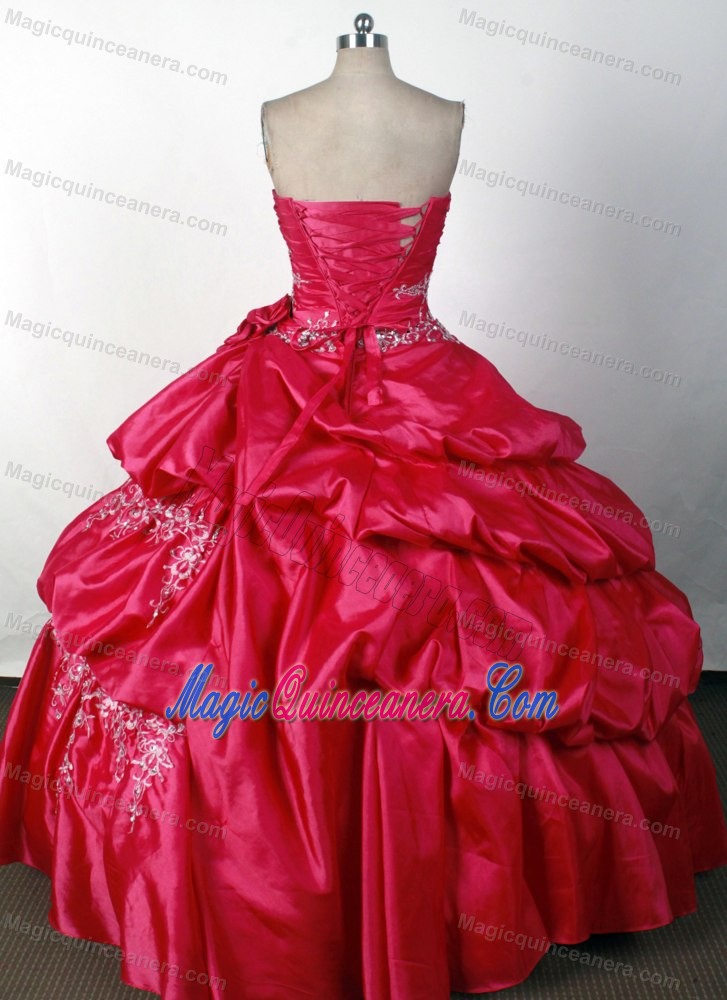 Layered Ruffles and Flower Sweet Sixteen Dresses with Appliques