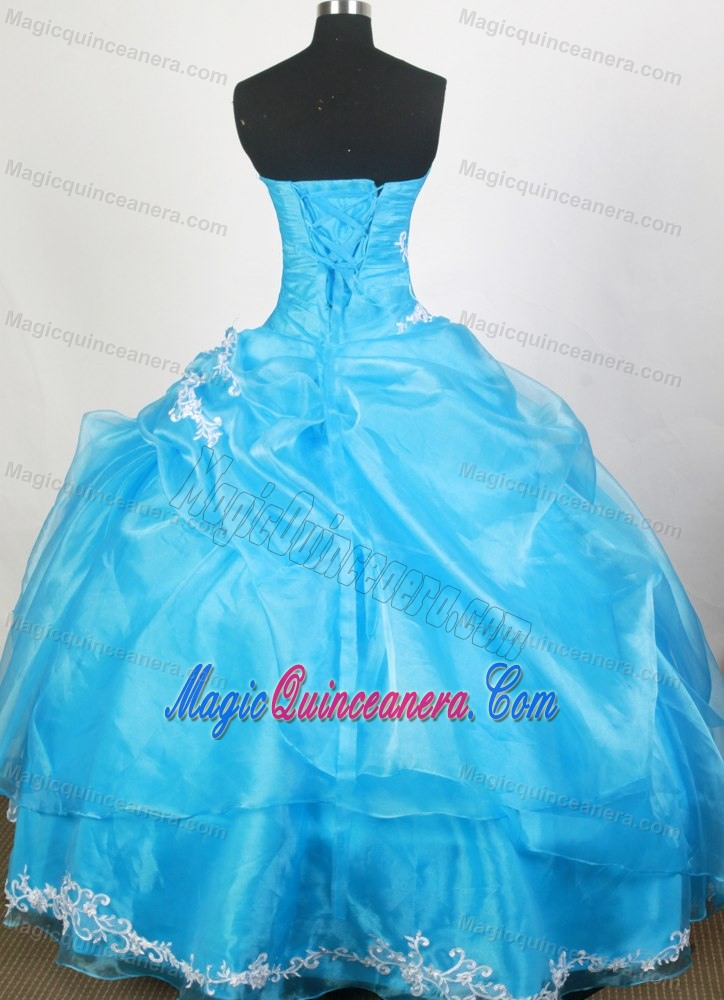 Discount Aqua Blue Quinceanra Gown with Exquisite Embroidery