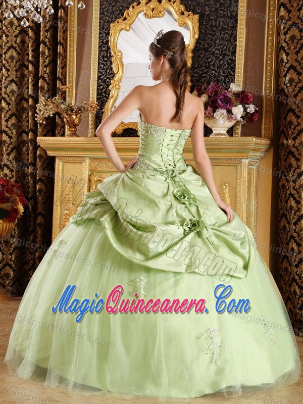 Cheap Tijuana Mexico Appliqued Yellow Green Quinceanera Dresses