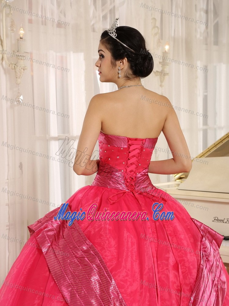 Coral Red Beaded Organza Dresses For Quinceanera in Farnborough