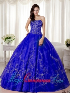 Ball Gown Sweetheart Organza Popular Quinceanera Dress with Beading and Embroidery