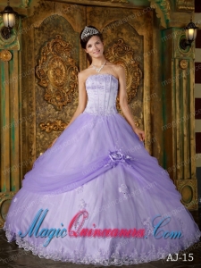 Discount Quinceanera Dresses In Lilac Ball Gown Strapless Floor-length Appliques Tulle