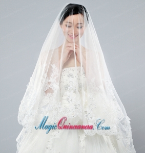 Discount Two-Tier Classic Wedding Veils with Lace Edge