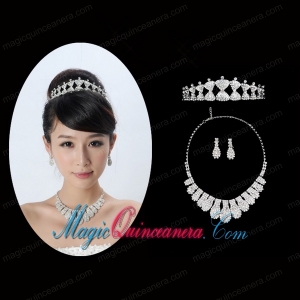 Charming Alloy With Rhinestone Jewelry Sets