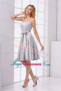 Cheap A-line Strapless Grey Mini-length Dresses for Dama with Bowknot