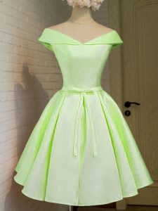 Yellow Green A-line Belt Quinceanera Court Dresses Lace Up Taffeta Cap Sleeves Knee Length